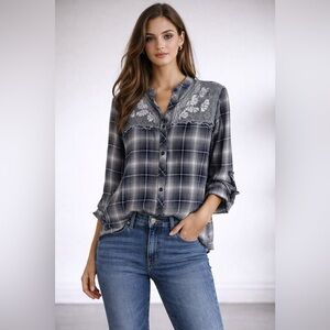 Hazel NWT - Plaid Long Sleeve Top - S